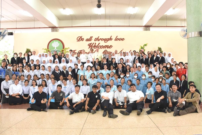 Thailandia – Il Rettor Maggiore alla scoperta della missione della Famiglia Salesiana nel Paese
