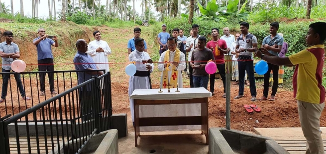 Sri Lanka – Inaugurato un allevamento di suini per il sostegno delle opere salesiane