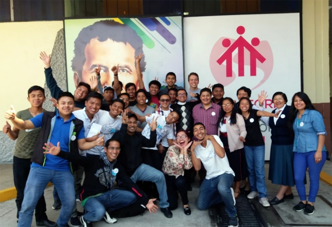 Guatemala – « Jésus, le "Waze" de ma vie » : une expérience unique pour guider les jeunes dans leur choix vocationnel
