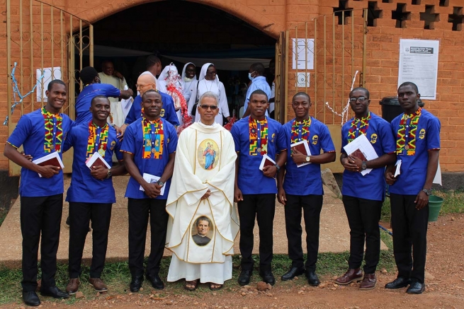 Ghana – Sette salesiani emettono la prima professione religiosa