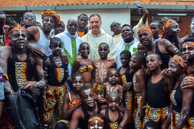 República Democrática del Congo - Cuarto día de la visita del Rector Mayor