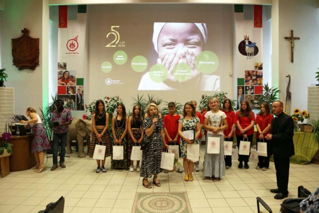 Polonia – 25 años del Voluntariado Misionero Salesiano (SWM) "Młodzi Światu"