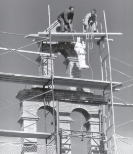 España – La restauración de la iglesia de los Salesianos de Montilla en diciembre de 1988