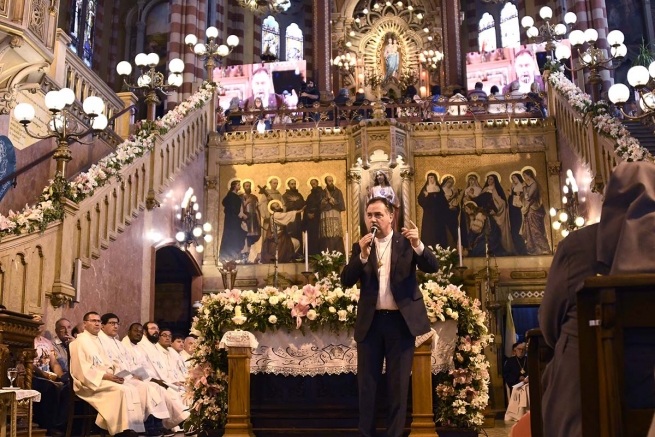 Argentina – Ponencia y homilía del Rector Mayor en el VIII Congreso Internacional de María Auxiliadora