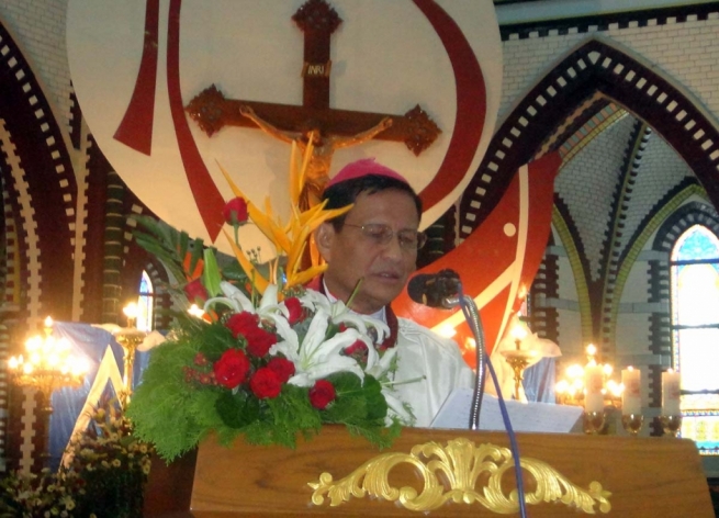 Myanmar - "Myanmar necesita de una sola religión: la paz"