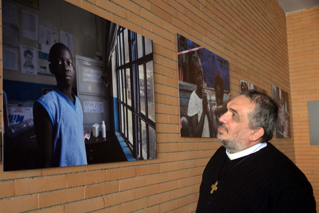 Sierra Leone – “W tym strachu Bóg pomógł nam wspaniałomyślnie odpowiedzieć i zdecydowaliśmy się pozostać!”