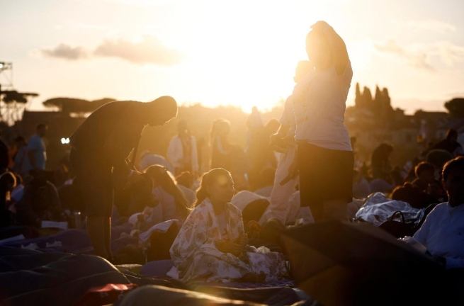 Italia – Jubileo de los jóvenes, la noche en Tor Vergata