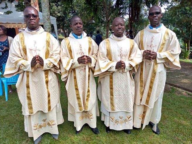 Cameroon – Four deacon ordinations and five perpetual professions