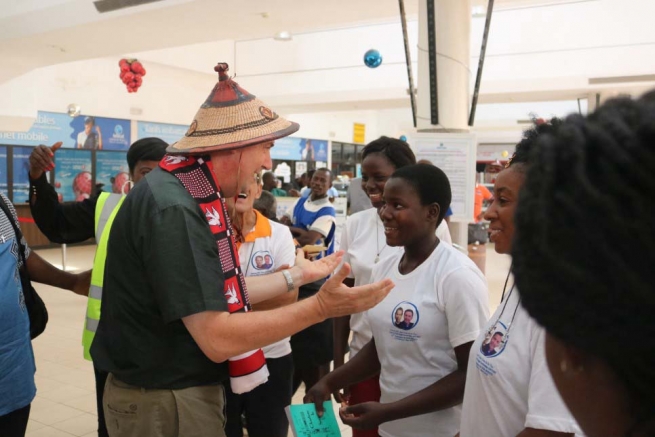 Burkina Faso - Grandes celebraciones por la presencia del X Sucesor de Don Bosco