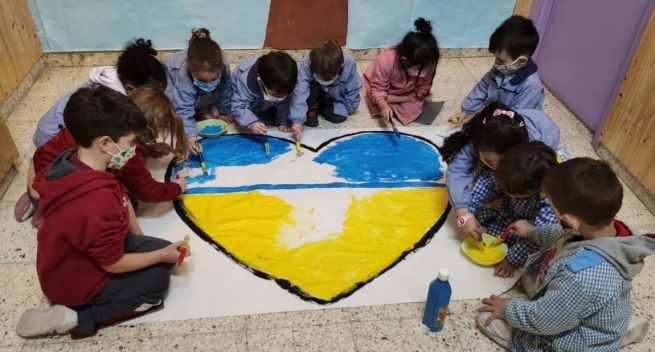 Spain – Salesian houses raise their voices against war in Ukraine and mobilize to help refugees