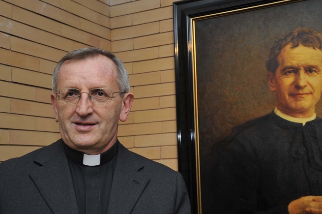 Vaticano - "Debemos garantizar un entorno seguro para los menores": entrevista al Padre Francisco Cereda