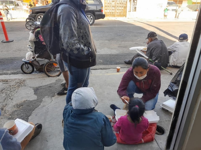 México – Refeitório "Padre Chava" ativo também durante a pandemia de Covid-19