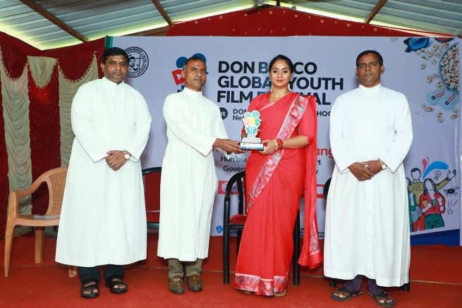 India – La Ministra de Transporte de Puducherry preside la celebración del  “Don Bosco Global Youth Film Festival” en Karaikal