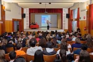 Italie – Les élèves des écoles de Legnano rendent hommage au Vénérable P. Carlo Crespi, SDB