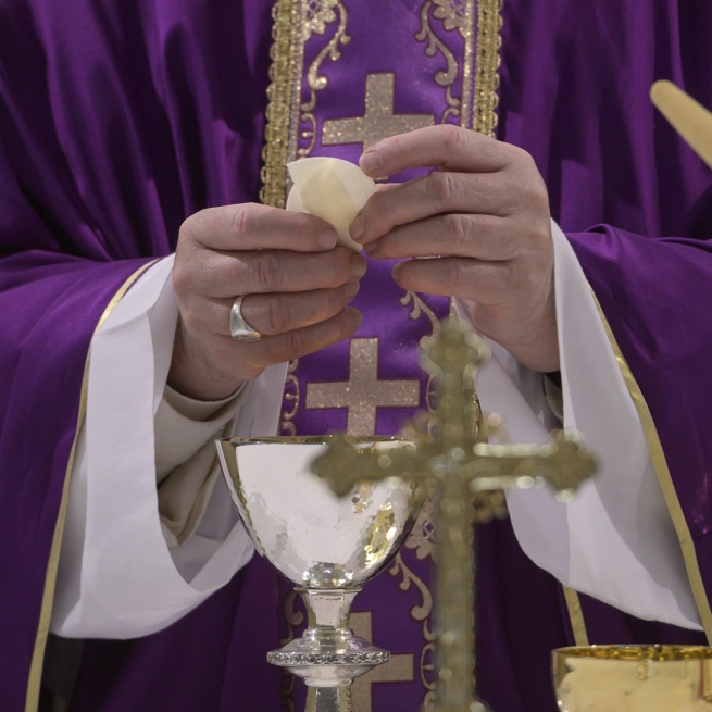 Publicação do Anuário Pontifício e do Anuário Estatístico da Igreja