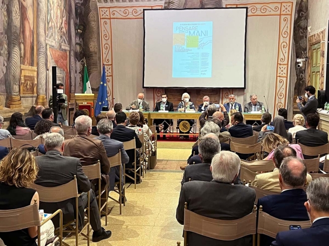 Italie – Plus de 90 entreprises adhèrent aux propositions du CNOS-FAP du « Manifeste du bon travail - Penser avec les mains »