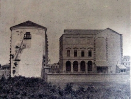 Brazil - The building and Chapel of the Sacred Heart of Jesus in São Paulo