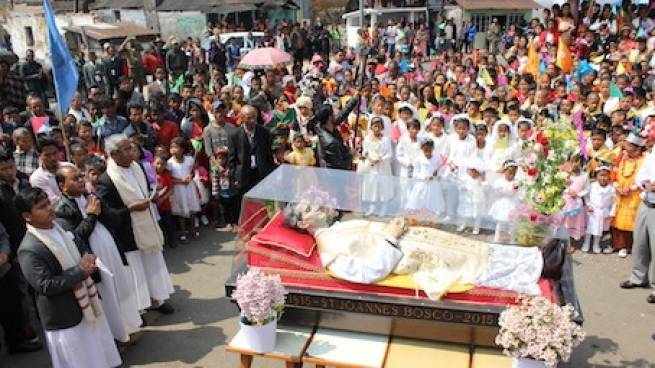 India – Una urna de Don Bosco colocada permanentemente en el Santuario de Cherrapunjee