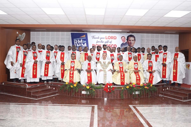 Indie – Przełożony Generalny z salezjanami z Chennai i regionu Pondy