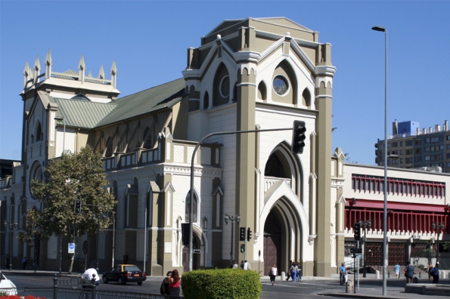 Cile – Tentato incendio doloso al Tempio della “Gratitud Nacional”