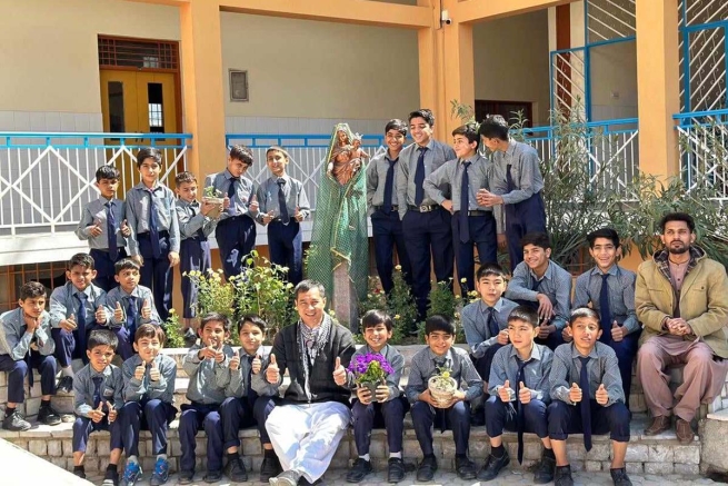 Pakistan - The Don Bosco Learning Center in Quetta promotes the care of our common home