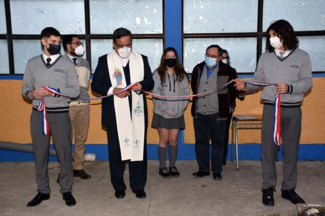 Chile - Liceo Monseñor Fagnano de Puerto Natales inauguró estudio de televisión