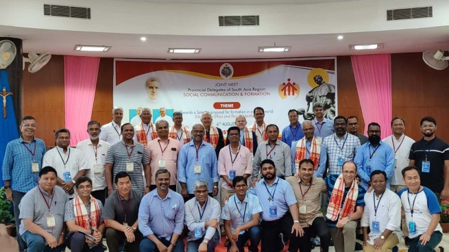 Índia – Encontro conjunto dos Delegados para a Comunicação Social e a Formação da Ásia Sul em Guwahati