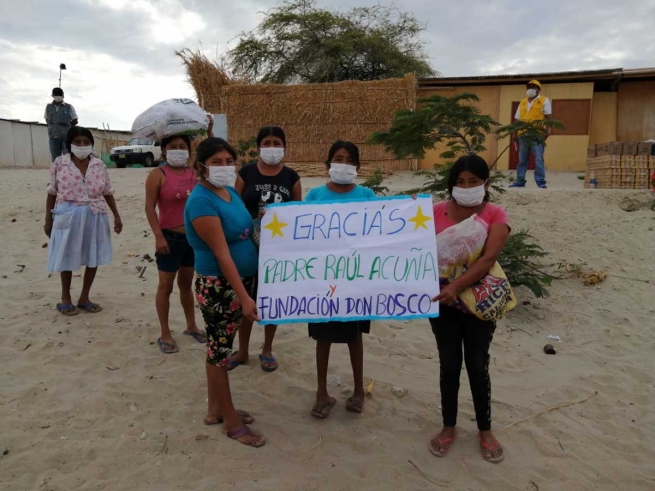 Perú – Muchos pobres tocan la puerta de la Parroquia María Auxiliadora y la Casa Don Bosco: “Gracias, que Dios los bendiga”