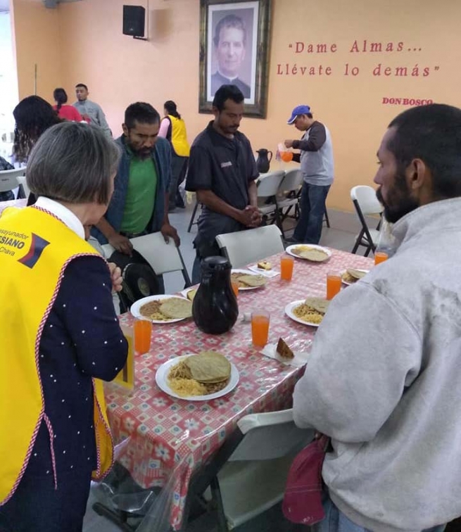 México – Don Novoa Leyva con la caravana de migrantes que está llegando a Tijuana: “son personas en situación especial”