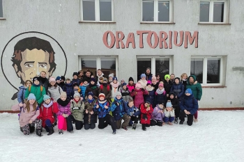 Pologne - Vacances d'hiver à l'oratoire de Czaplinek, animé par les Salésiens et les Filles de Marie Auxiliatrice