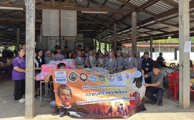 Thailand – Don Bosco’s Children Bring Aid and Hope to War Refugees