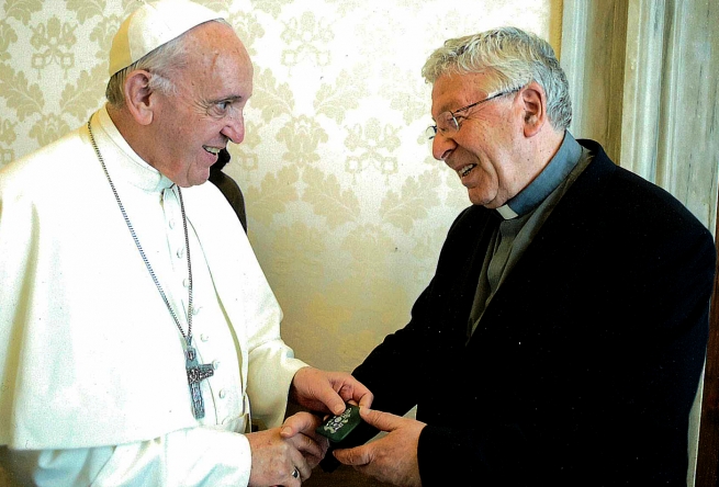 Vaticano - Los 10 años de servicio del P. Costa en la Librería Editorial del Vaticano