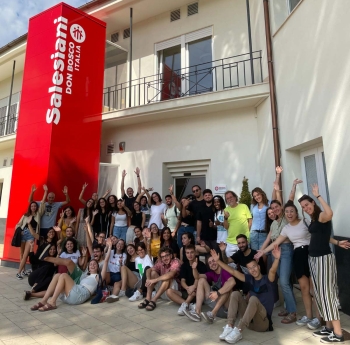 Hiszpania – Młodzi Włosi doświadczają wolontariatu i solidarności
