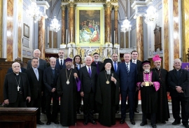 Turquie – L'ancien Président allemand Wulff, avec des représentants des minorités religieuses à Istanbul, en réunion au siège des Salésiens