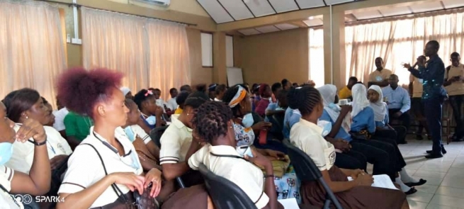 Sierra Leone – Un laboratorio sul benessere e lo sviluppo integrale dei giovani