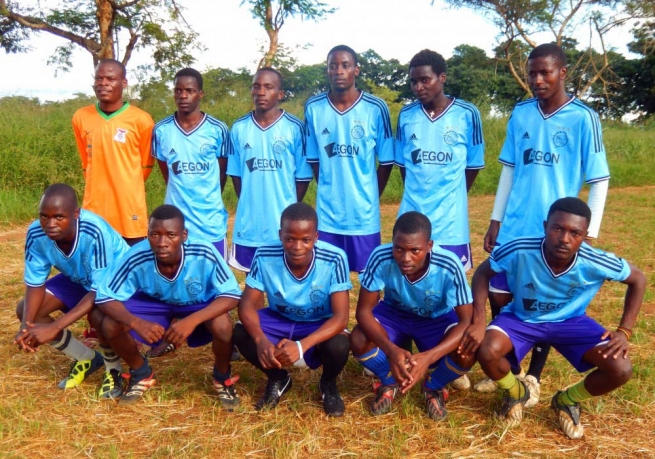 Malawi - Un centro juvenil que ofrece a los jóvenes deporte y educación técnica