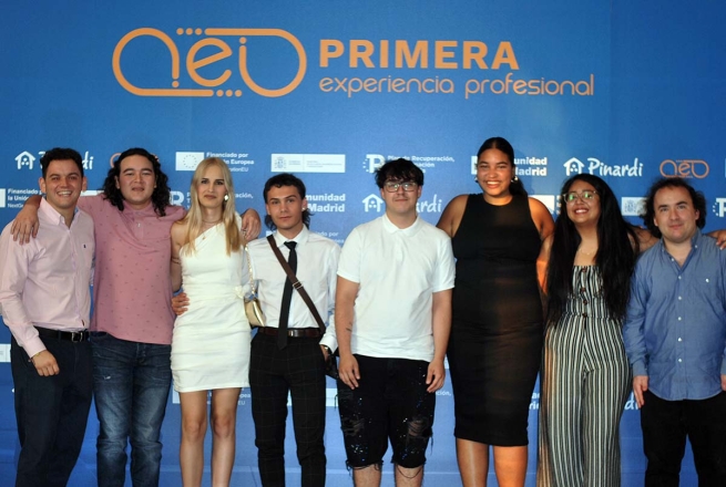 Spagna – Il programma “Prima Esperienza Professionale” della Federazione “Pinardi” consegna i suoi diplomi all’Hilton Madrid Airport