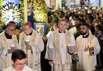 Brazil – Cardinal Ángel Fernández Artime participates in the finalé of the Candeias Pilgrimage