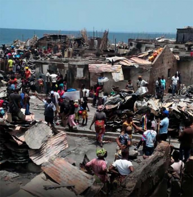 Sierra Leone – Aiuti urgenti per centinaia di bambini che hanno perso tutto in un incendio