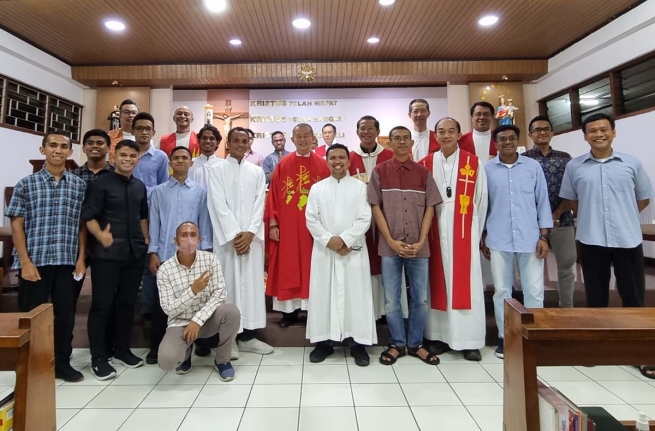 Indonésia – Conselheiro Regional visita a jovem Visitadoria pela primeira vez