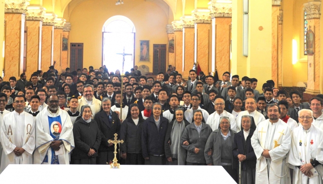 Perù – “Quello che abbiamo fatto in questi 120 anni è stato condividere quanto sia importante educare ed evangelizzare”