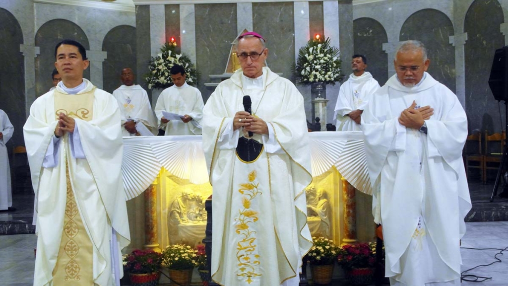 Venezuela - Ordination presbitérale  de José Do Van Dung