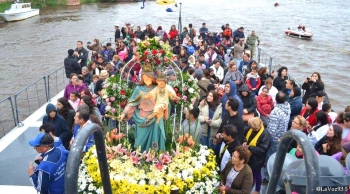 Paragwaj – Procesja wodna ku czci Maryi Wspomożycielki