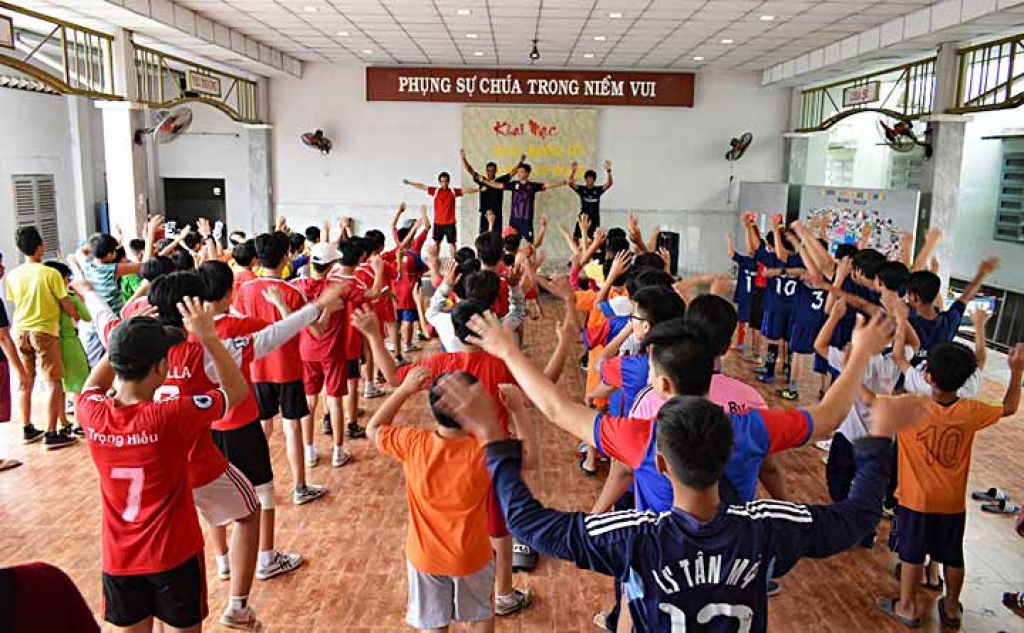 Vietnam - 150 catéchistes participent au Camp inter-paroissial 2018