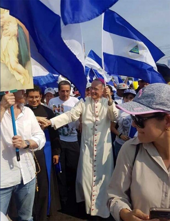 NICARAGUA: “He llorado porque han muerto tantos jóvenes sin necesidad y de modo injusto”: Mons. Báez