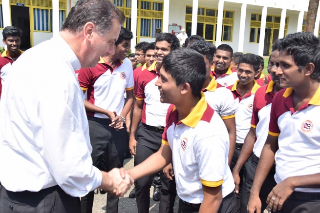 Sri Lanka – Le Recteur Majeur à l’Institut Salésien de Metiyagane