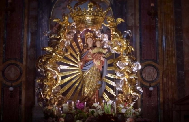 RMG – Novena mundial a María Auxiliadora, la "Virgen Poderosa"