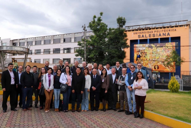 Equateur - Leadership et identité catholique et salésienne, axes de réflexion du Cours pour cadres des IUS