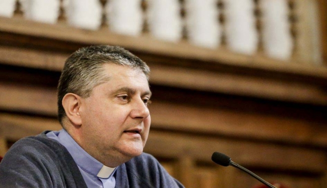 Spain - Fr Rossano Sala, SDB: "The Church is the true youth of the world"