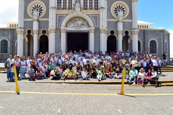 Costa Rica - Familia Salesiana visitó Basílica de los Ángeles